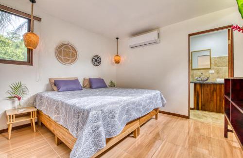Cocles Apartment | Beachfront Studio - Direct Beach Access, AC & Fast WiFi