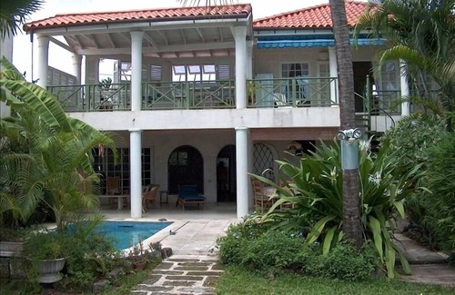 Brighton Villa | Beachfront Studio -Sea and Sand at the West-Coast of Barbados
