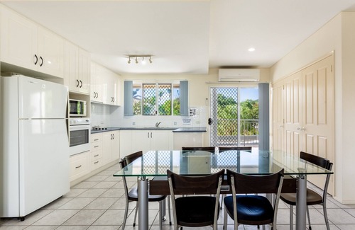 Yeppoon Apartment | Beachfront Townhouse in Great Location.
