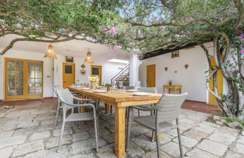 Muravera House | Beachfront Traditional Villa
