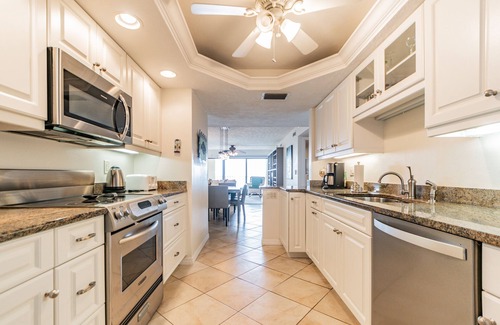 Golden Beach Condo | Beachfront Venice Island Condo