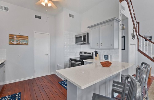 Terramar Beach House | Beachfront Views without the Beachfront Prices!