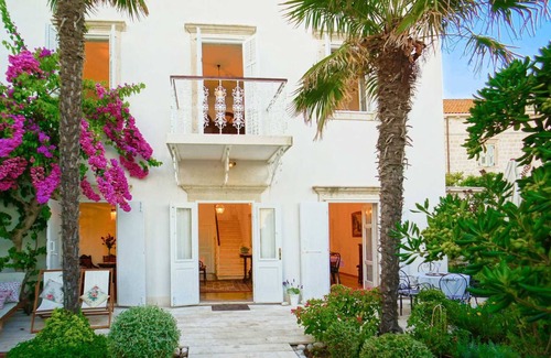 Orebic Villa | Beachfront Villa Domestic with Pool