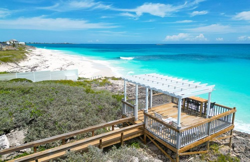 Farmer's Hill Villa | Beachfront Villa Exuma - Calypso House