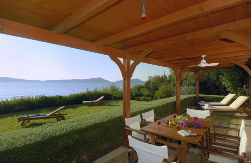 Messinia Villa | Beachfront Villa