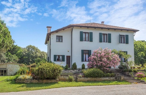 Eraclea Mare Villa | Beachfront villa with park and beach ideal for families with children