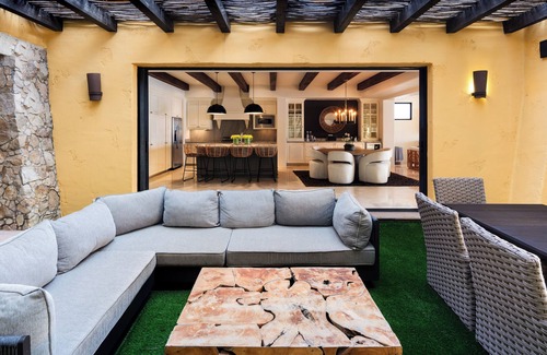 El Medano Ejidal Villa | Beachfront Villa One at Hacienda Beach Club on Medano Beach