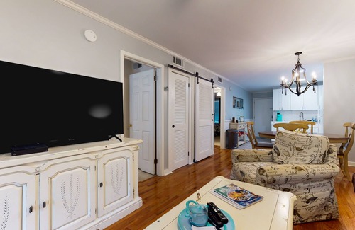 Palmetto Dunes Villa | Beachfront villa near golf with pool, hot tub, & balcony - snowbird-friendly