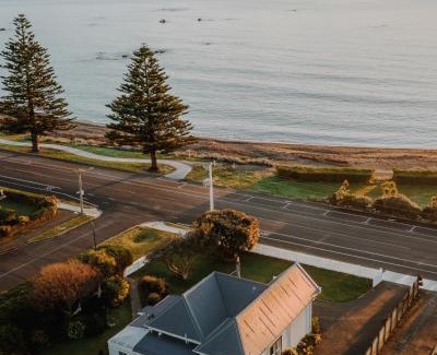 Kaikoura House | Beachfront Villa