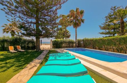 Torrox Costa Villa | Beachfront Villa Torrox Costa