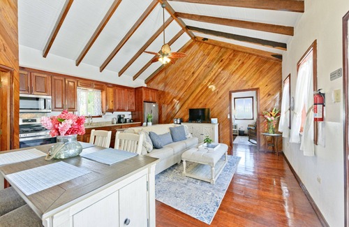 Sittee River Villa | Beachfront Villa with Dock & FREE Golf Cart!