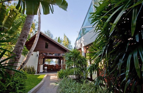 Bang Po Villa | Beachfront Villa With Private Pool & Lovely Garden, Sleeps 5 adults + 4 kids