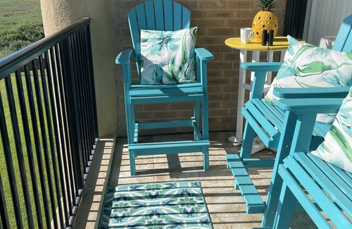 South Padre Island Condo | Beachfront with fantastic balcony! Amazing 3rd floor views!