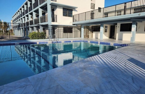 Hollywood Apartment | Beachfront with Private Pool ~ 1 Bedroom w/King Bed & FREE PARKING at the Beach