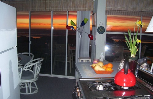 Oceano House | BEACHFRONT with Spa