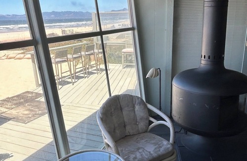 Oceano House | BEACHFRONT with Spa