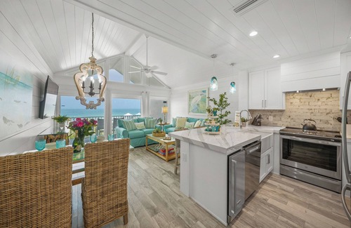 Holmes Beach Condo | ~ BEACHFRONT ~ YES, THAT'S YOUR VIEW! ~ END OF SUMMER SPECIALS ~