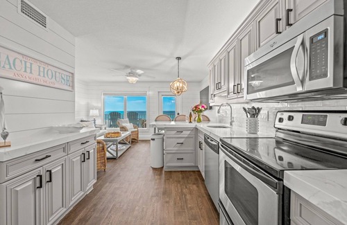 Bradenton Beach Condo | ~ BEACHFRONT ~ YES, THAT'S YOUR VIEW! ~ END OF SUMMER SPECIALS ~