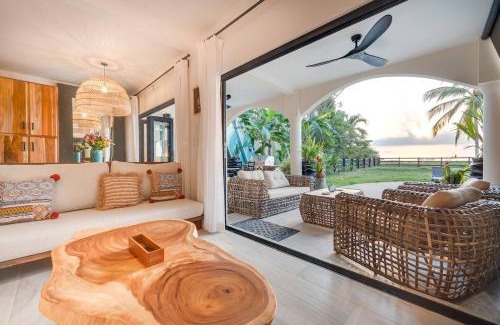 Potrero House | Beachfront2 bed 2 bathPortreroFlamigo-Marina