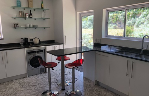 Fish Hoek House | Beachhouse not at the Beach *