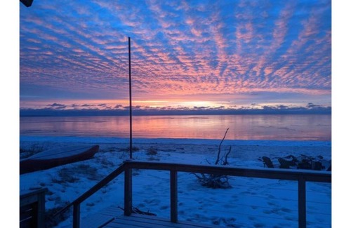 Escanaba House | Beachhouse On Beautiful Sand Beach Near Escanaba