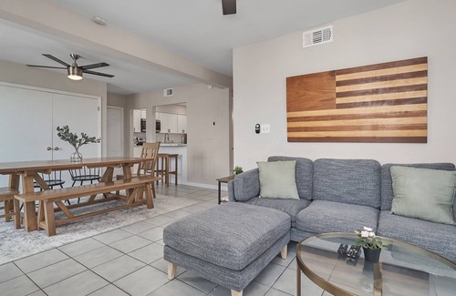 Cottage Line Apartment | Beachhouse Penthouse with a Pool!