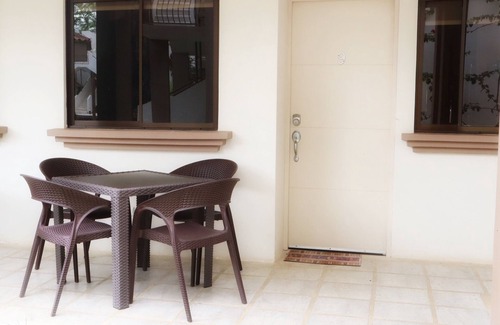 Coco House | Beachin' Ground Floor 2-Bedroom - Right Across From the Beach