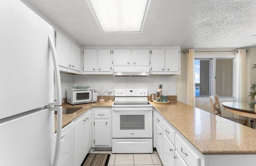 Sunnyside Condo | Beachin it on the Gulf at Pinnacle Port A-904