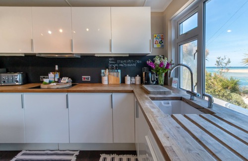 Lelant House | Beachpad's Beach House on *Best Beach 2024 The Times with +Hot Tub Parking Wifi