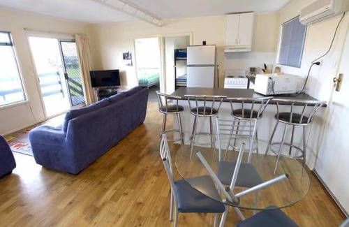 Rivoli Bay House | Beachport GREENFIELDS HOLIDAY HOME