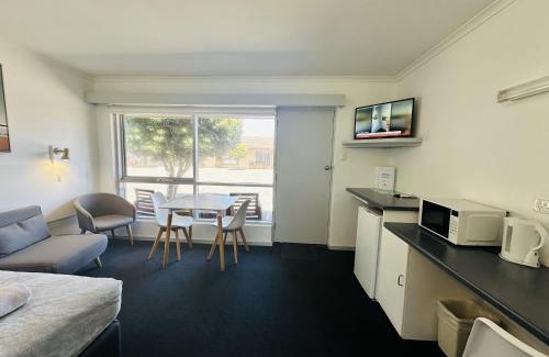 Rivoli Bay Hotel | Beachport Motor Inn