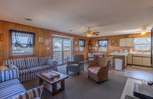 Kill Devil Hills House | BeachRX - 3 bedroom house in charming Kill Devil Hills