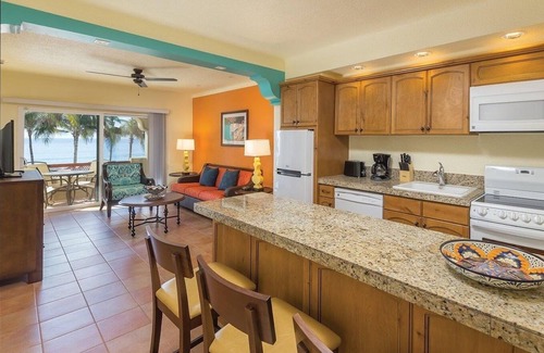 El Marasal Apartment | Beachside 2BR Condo in well appointed resort