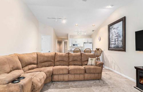 Traverse City House | Beachside 322 Waterfront Condo