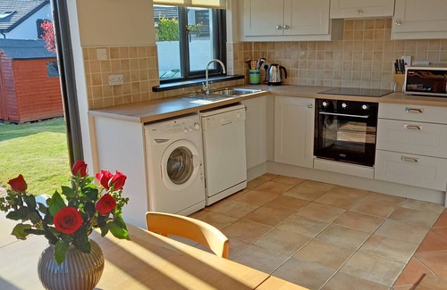 Riverchapel House | Beachside Avenue Holiday Home