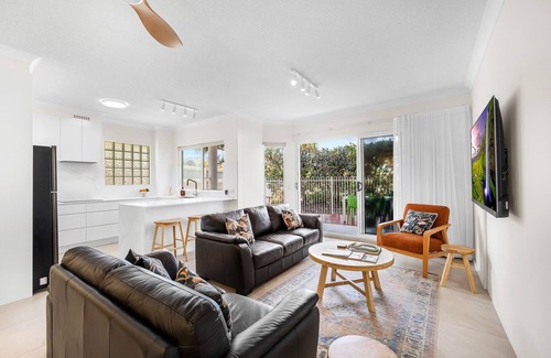 Peregian Beach Apartment | Beachside Beauty on the Sunshine Coast, Queensland.