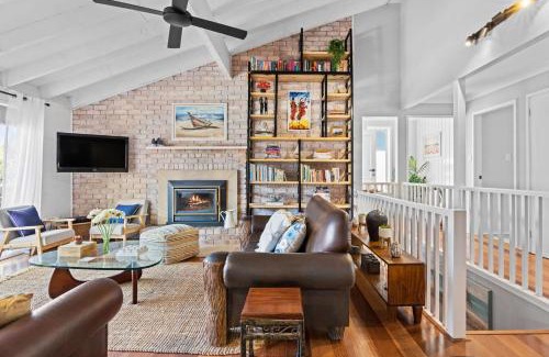 Forresters Beach House | Beachside Bliss Forresters Beach