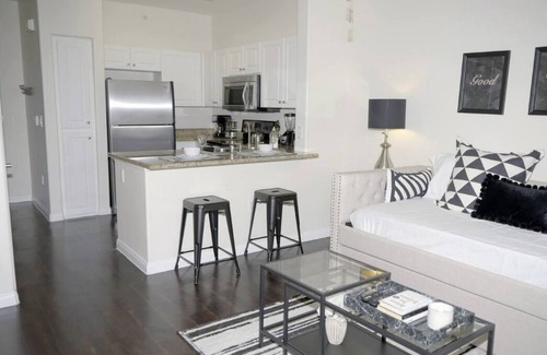 Waterfront Apartment | Beachside Bliss!