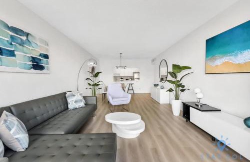 Sunny Isles Beach Apartment | Beachside Bliss: 1BR Retreat Amenities