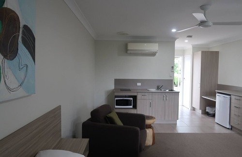 South Mackay Hotel | Beachside Boutique Motel Mackay