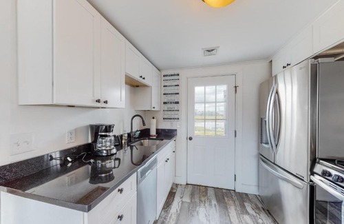 West Dennis House | Beachside Bungalow - B