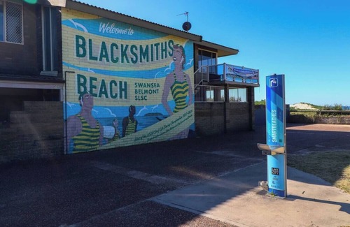Blacksmiths House | Beachside Cottage across from Blacksmiths Beach