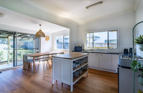 Cudmirrah House | Beachside Cottage