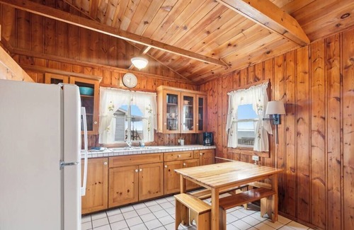 Greenbush House | Beachside Cottages for Groups- Sleeps up to 40!