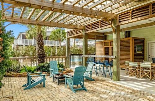 Pirates Beach House | Beachside Dream House Heated Poolspa