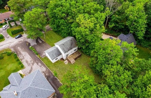 Tiny Cottage | Beachside Escape: Tranquil Cottage Retreat Steps from the Shore! (Pet-friendly)n