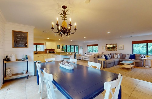 Juno Beach Apartment | Beachside Escape with Designer Decor - Near Pelican Lake Path & Juno Pier