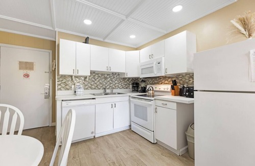 North Forest Beach Apartment | Beachside Family 2 Bedroom Villa