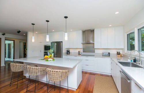 Kailua House | Beachside 🏖 Family, vacation home with pool 🌺 NO CLEANING FEE!