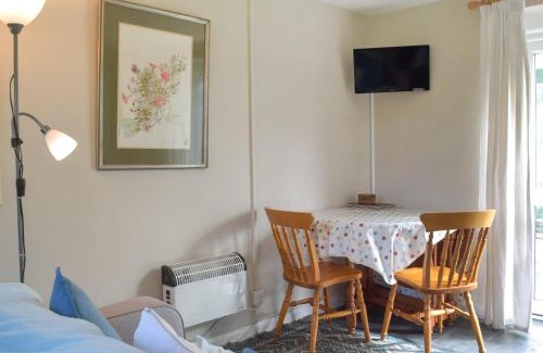 Llanybri House | Beachside